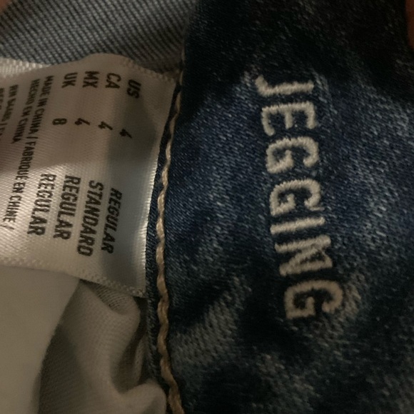 AE Ripped Jeggings - Picture 4 of 10